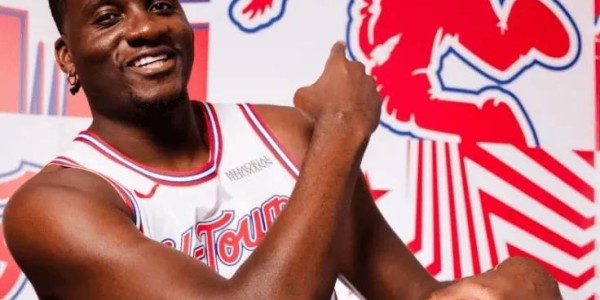 乐鱼体育平台-火箭99-109不敌黄蜂 球员评价：2人优秀，5人及格，5人崩盘