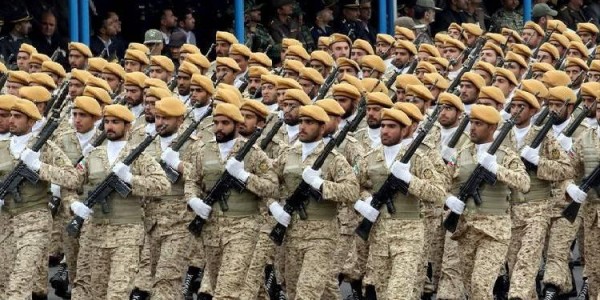 乐鱼网下载-准备同归于尽？伊朗不计代价全面反击，海湾国家沦为伊美挡箭牌？