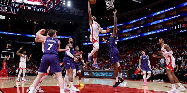 乐鱼体育入口-本来进攻就一片混乱，结果火箭还让他长时间留在场上拖累空间？