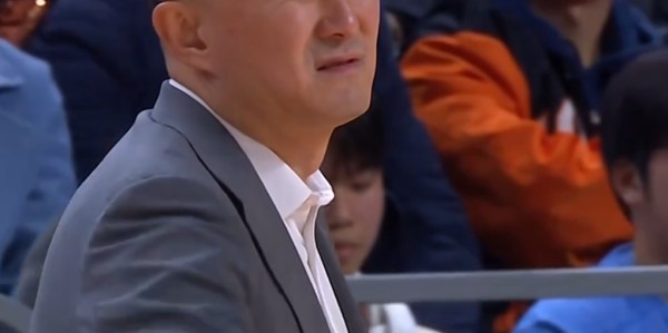 leyu体育app-别骂徐杰了！广东四连败残酷真相：杜锋全责，萨林杰早该走人